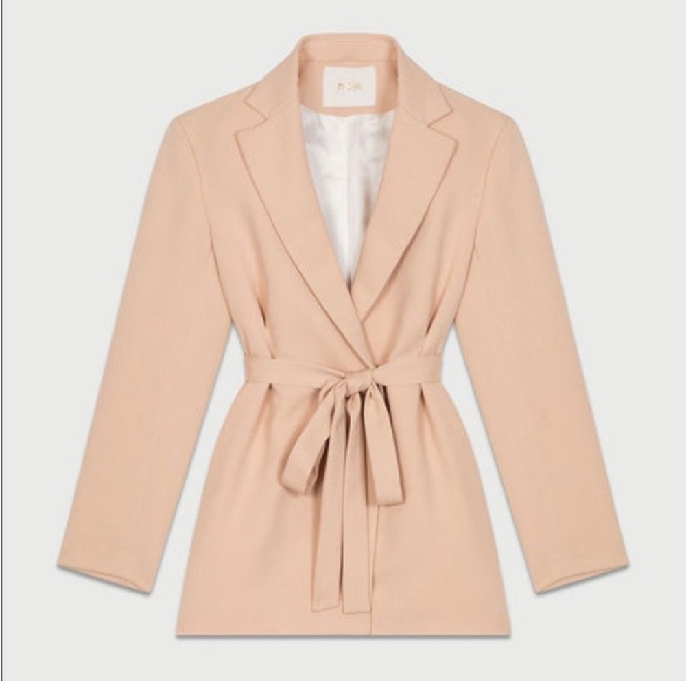 Maje blazer. Beautiful rose pink color . Size 40 .